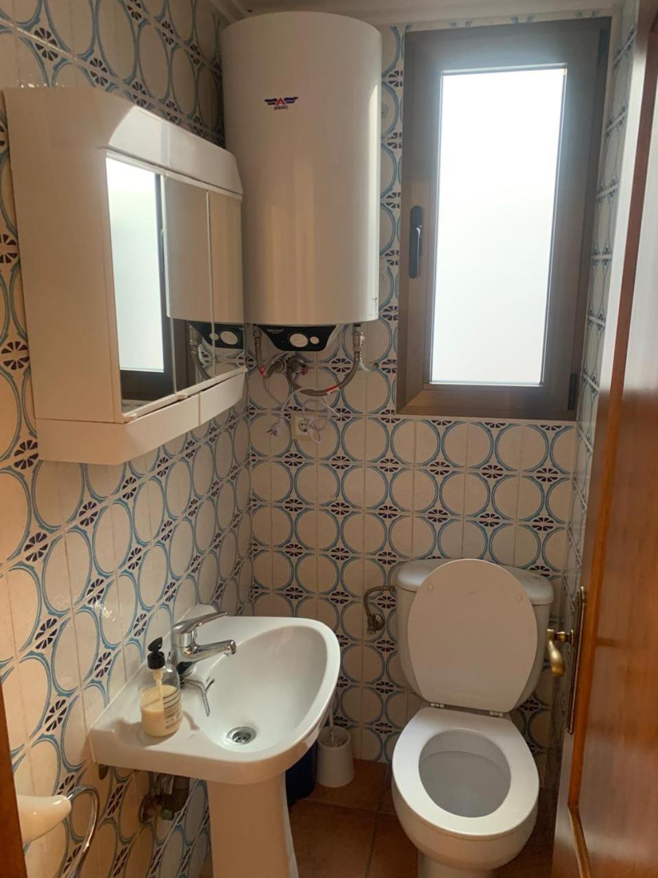 Excelsior Beachfront Apartment カルプ エクステリア 写真